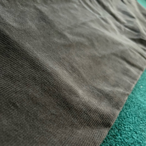 Gap Slim Brown Corduroy 36x32 - Picture 5 of 16